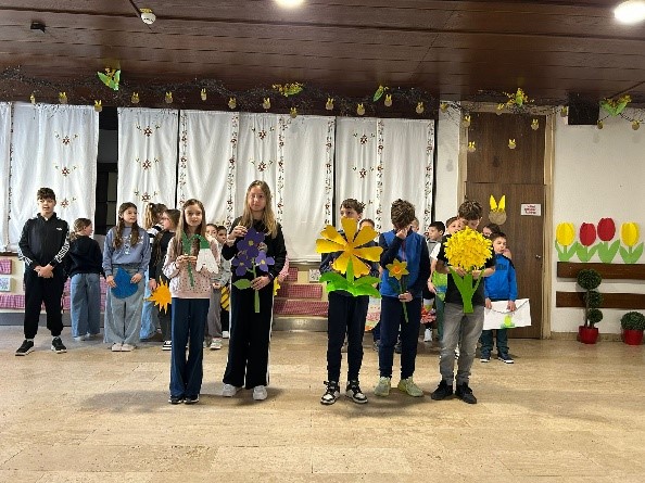 Uoči Uskrsa učenici i djelatnici PŠ Poznanovec posjetili Loborgrad i ZOO vrt Ervenik